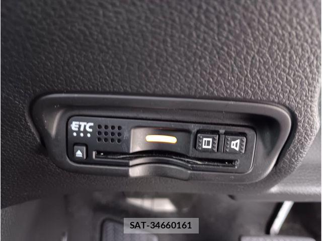 Honda VEZEL 2018-03 8415688-27