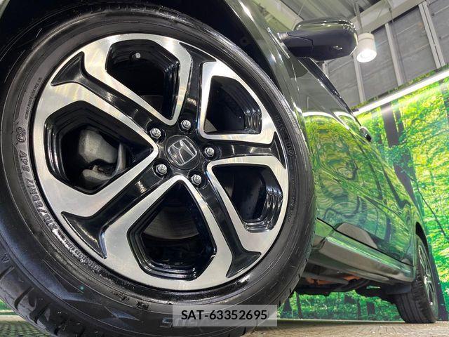 Honda VEZEL 2017-03 8439046-13