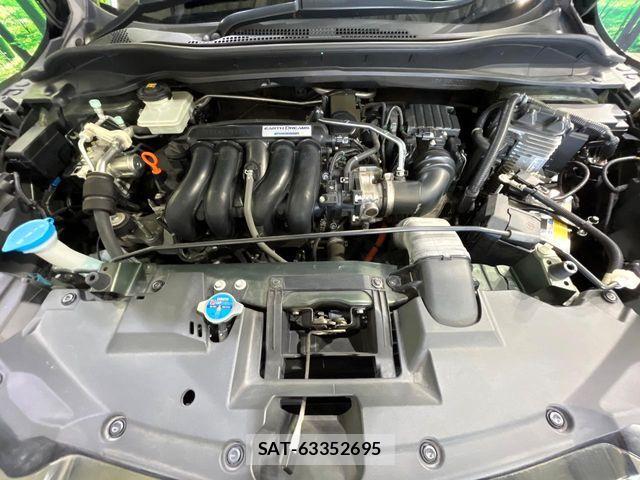 Honda VEZEL 2017-03 8439046-18