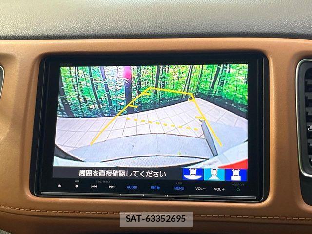 Honda VEZEL 2017-03 8439046-2