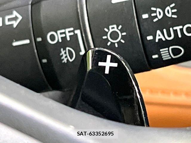 Honda VEZEL 2017-03 8439046-7