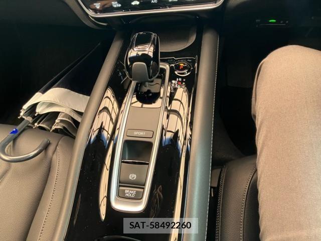 Honda VEZEL 2019-10 8797848-17