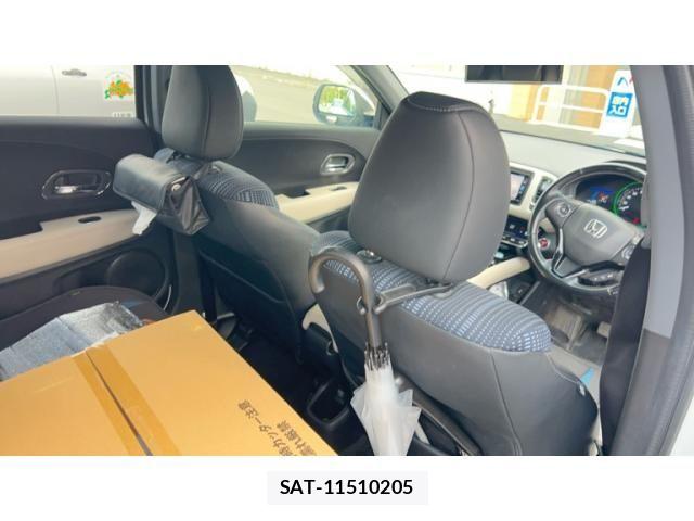 Honda VEZEL 2015-10 8797849-15