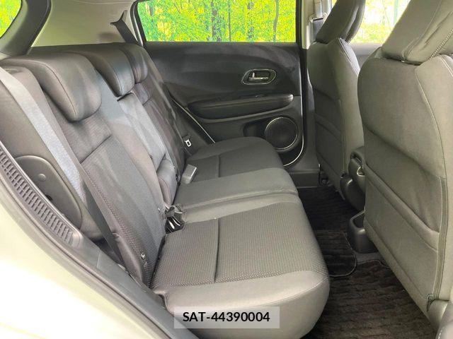 Honda VEZEL 2019-03 8850992-9