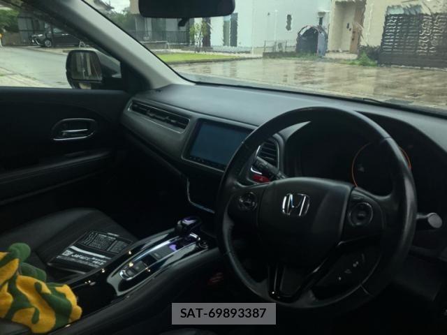 Honda VEZEL 2013-12 8882814-11