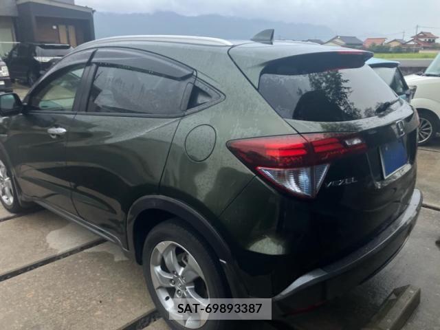 Honda VEZEL 2013-12 8882814-3