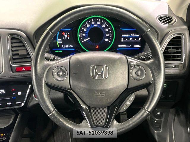 Honda VEZEL 2015-06 8884553-11