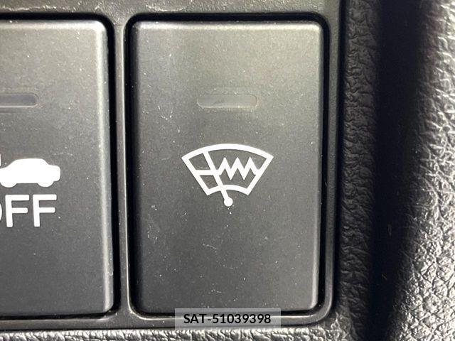 Honda VEZEL 2015-06 8884553-6