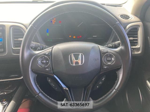 Honda VEZEL 2016-06 8884554-19