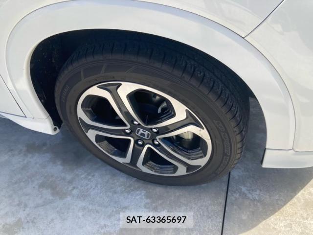 Honda VEZEL 2016-06 8884554-5