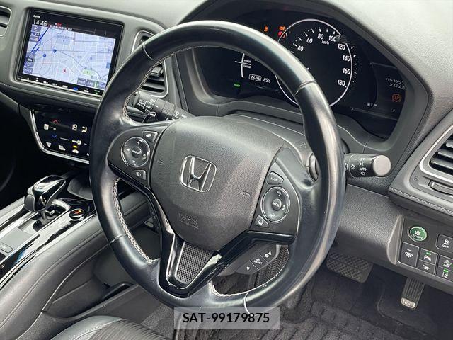 Honda VEZEL 2018-08 8884552-13