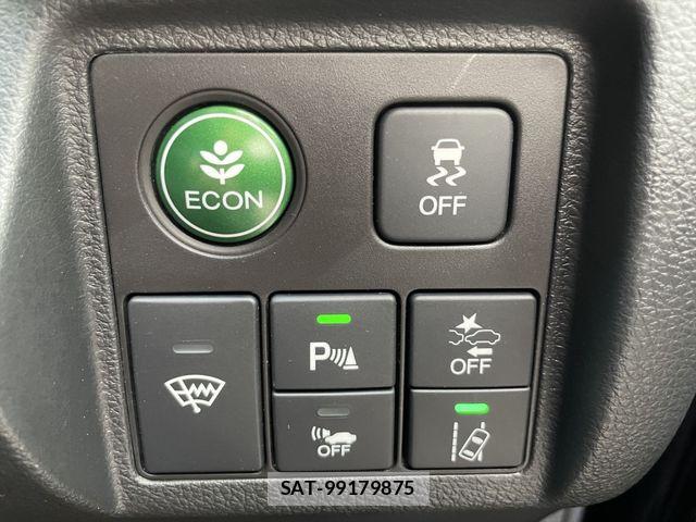 Honda VEZEL 2018-08 8884552-16