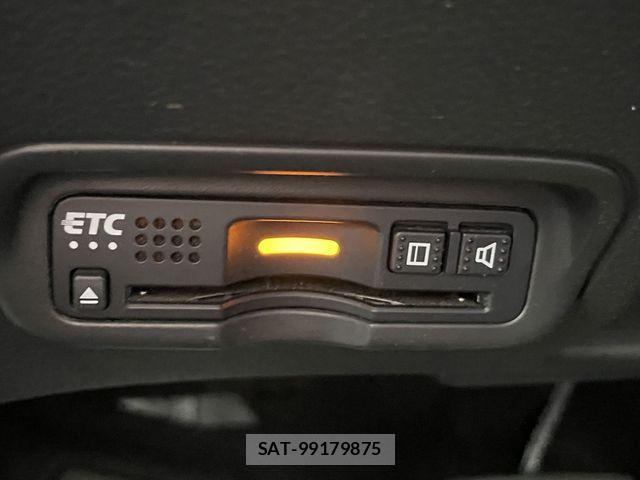 Honda VEZEL 2018-08 8884552-24
