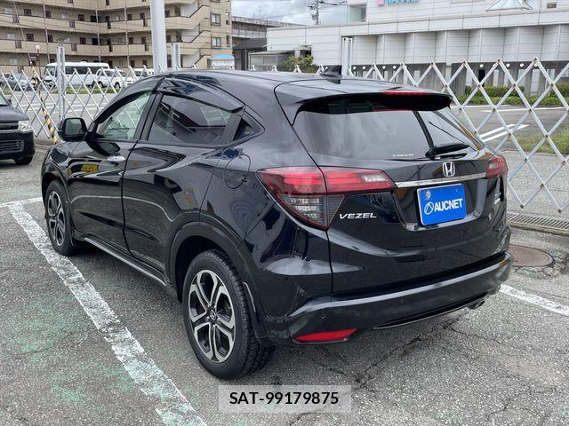 Honda VEZEL 2018-08 8884552-6