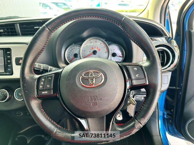 Toyota VITZ 2015-04 530893-9