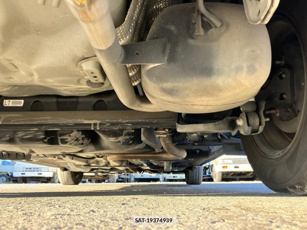 Toyota VITZ 2018-09 532655-38