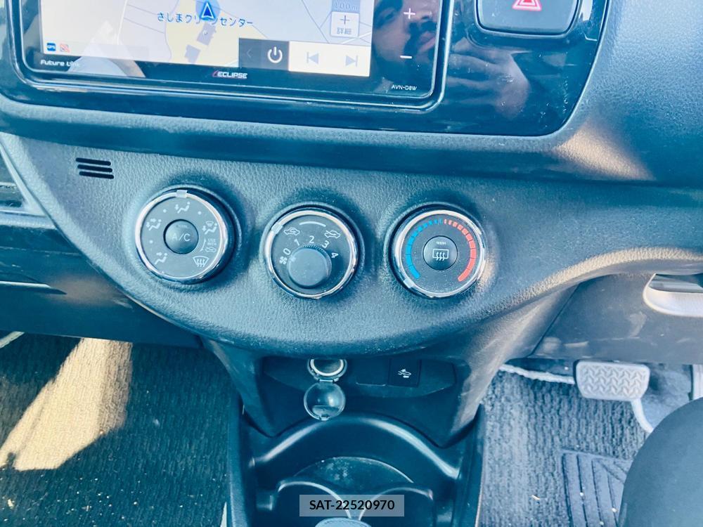 Toyota VITZ 2018-09 621224-22