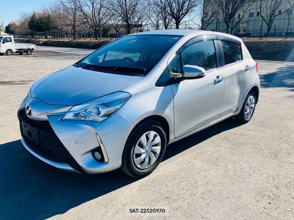 Toyota VITZ 2018-09 621224-6