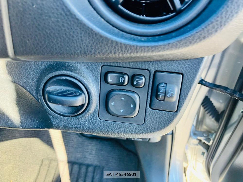 Toyota VITZ 2019-07 684133-20