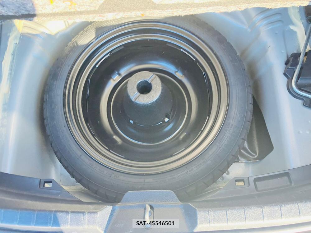 Toyota VITZ 2019-07 684133-26