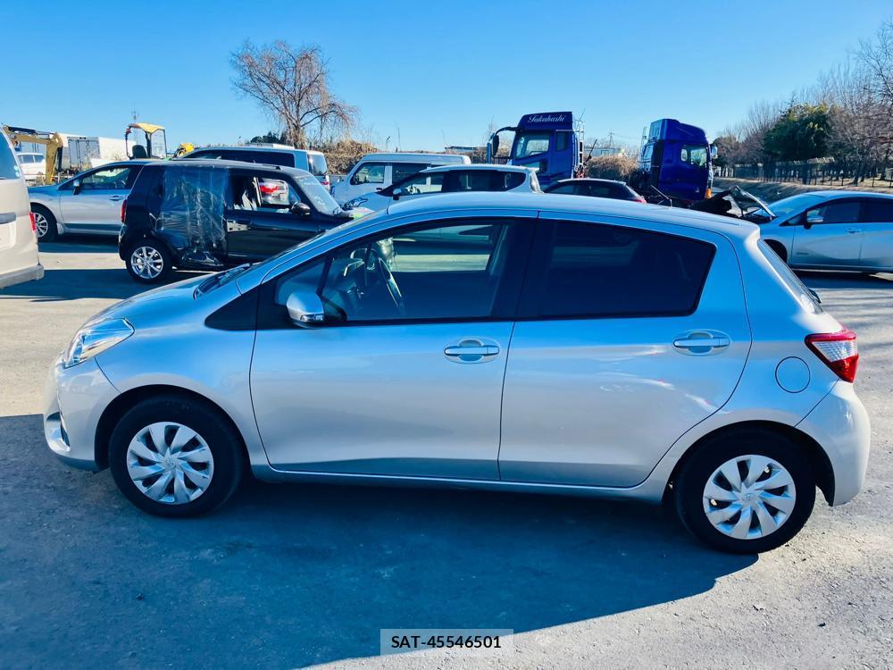 Toyota VITZ 2019-07 684133-5