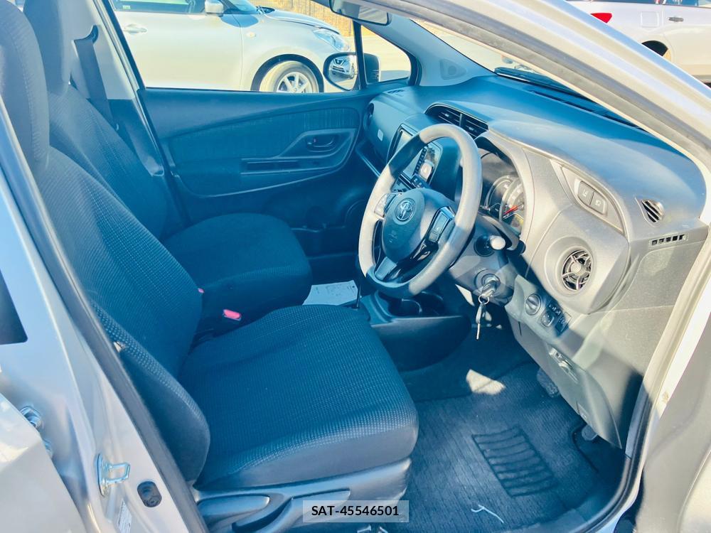 Toyota VITZ 2019-07 684133-8