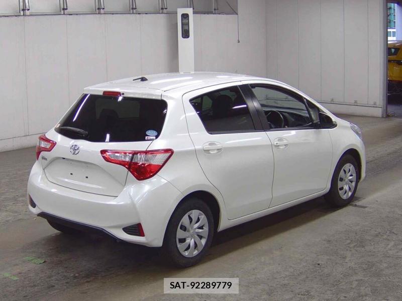 Toyota VITZ 2019 824508-3