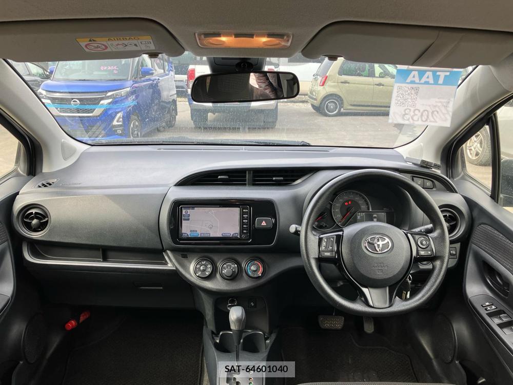 Toyota VITZ 2019-02 824320-12