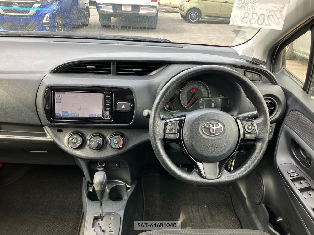Toyota VITZ 2019-02 824320-13