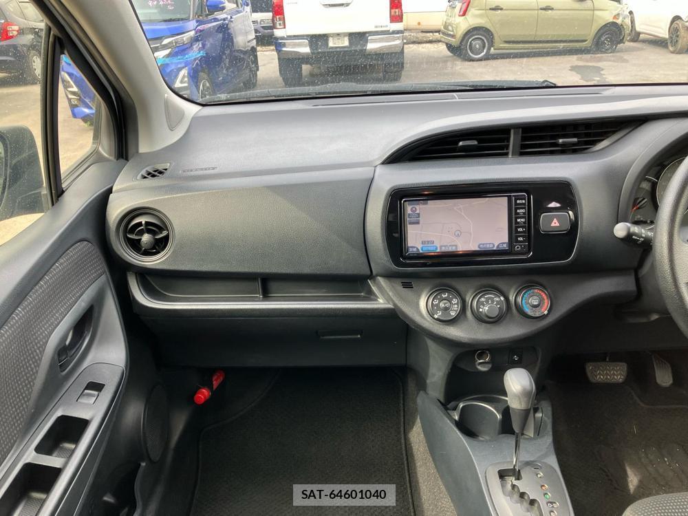Toyota VITZ 2019-02 824320-17