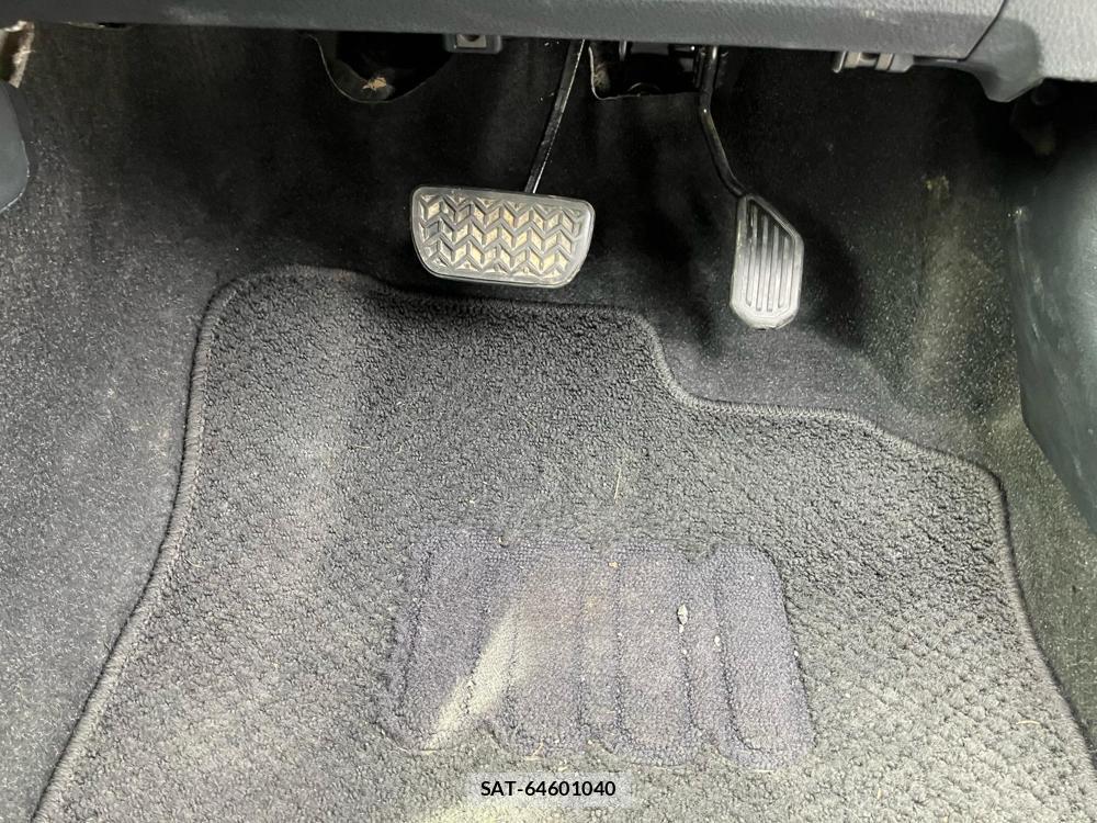Toyota VITZ 2019-02 824320-22