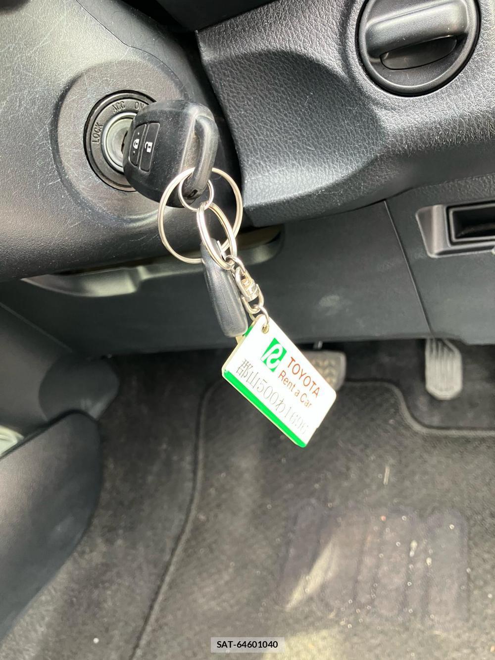 Toyota VITZ 2019-02 824320-23