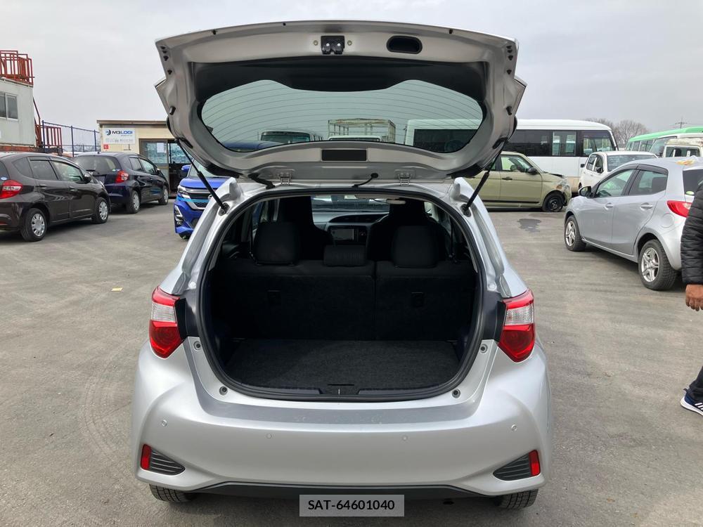 Toyota VITZ 2019-02 824320-30