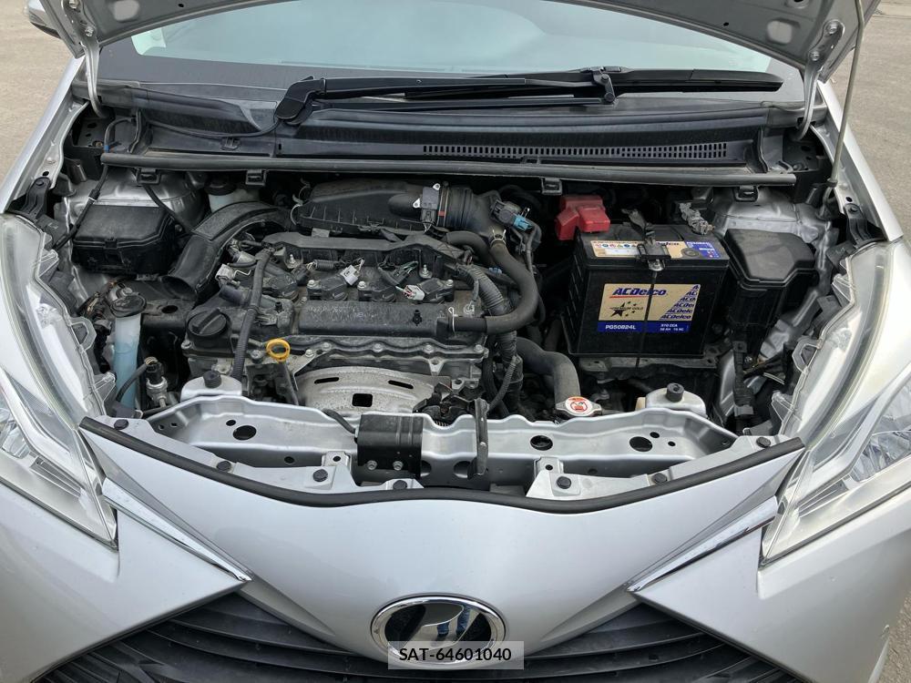 Toyota VITZ 2019-02 824320-40