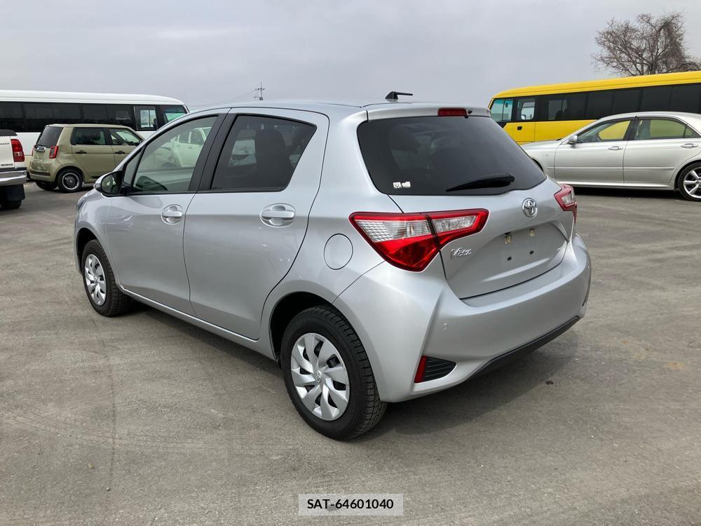 Toyota VITZ 2019-02 824320-4