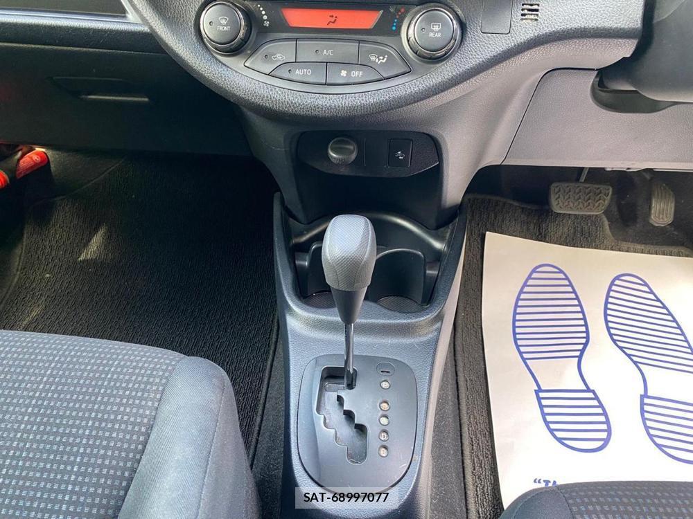 Toyota VITZ 2020-01 646994-18