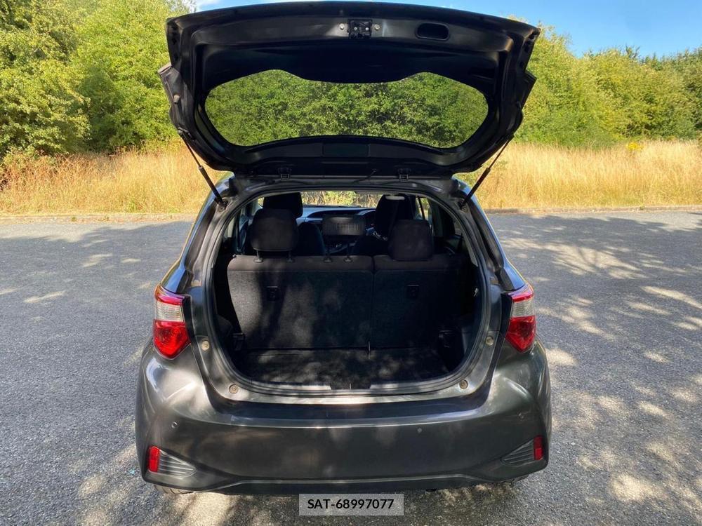 Toyota VITZ 2020-01 646994-25