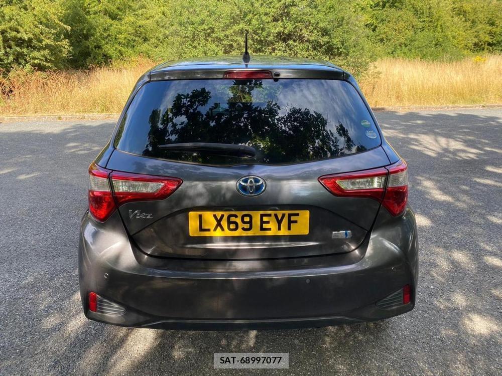 Toyota VITZ 2020-01 646994-4