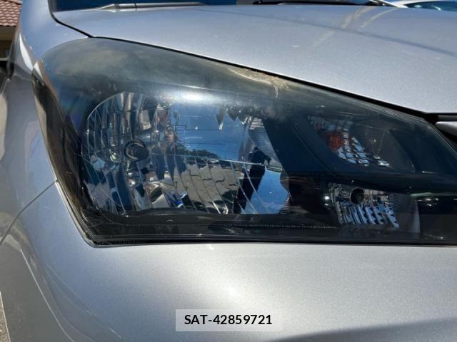Toyota VITZ 2015-03 1211642-14