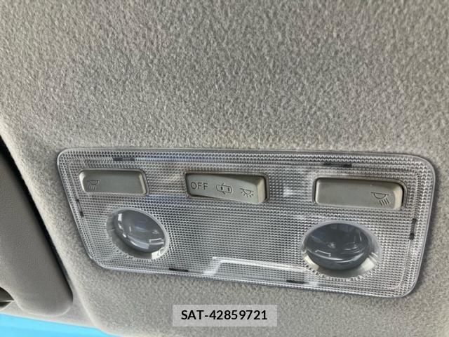 Toyota VITZ 2015-03 1211642-22