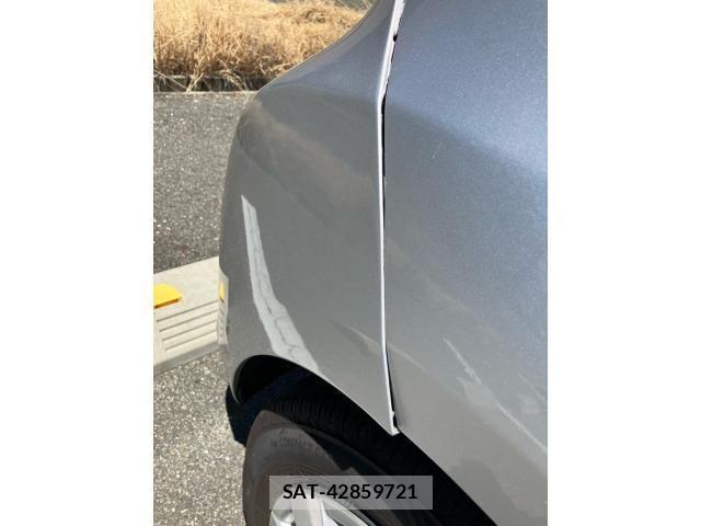 Toyota VITZ 2015-03 1211642-23
