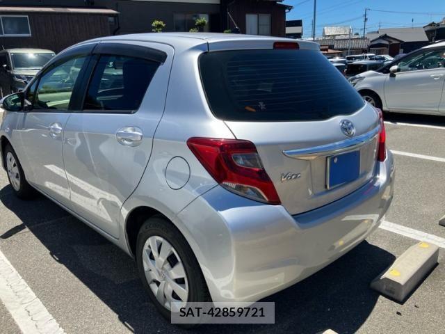 Toyota VITZ 2015-03 1211642-2