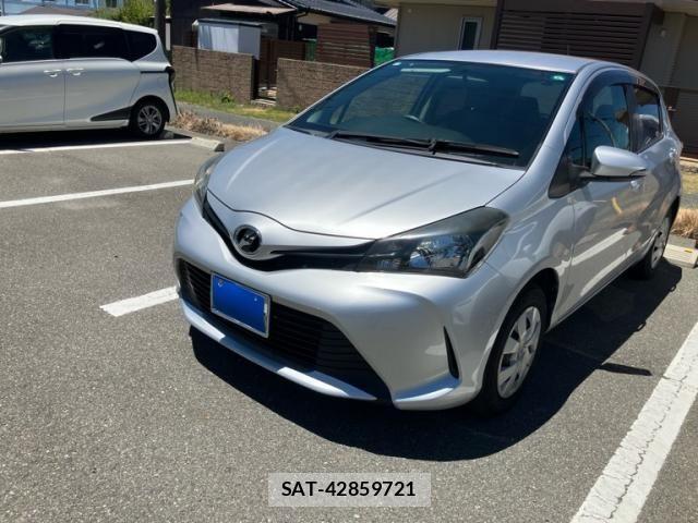 Toyota VITZ 2015-03 1211642-5