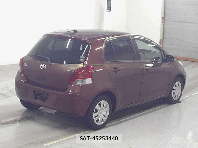 Toyota VITZ 2010 1218368-1