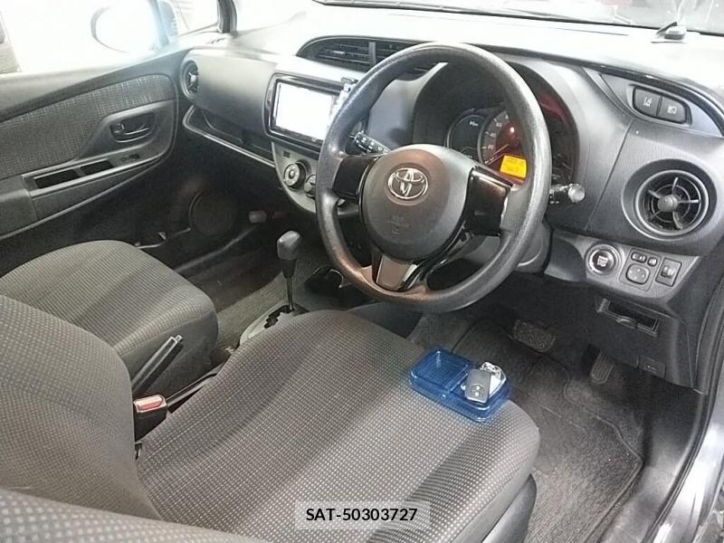 Toyota VITZ 2018 1262445-4
