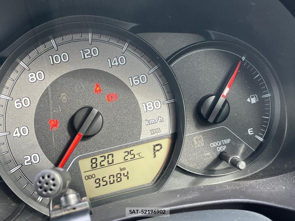 Toyota VITZ 2018 1243415-14
