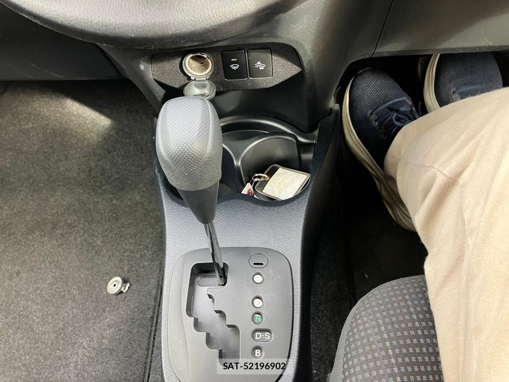 Toyota VITZ 2018 1243415-21
