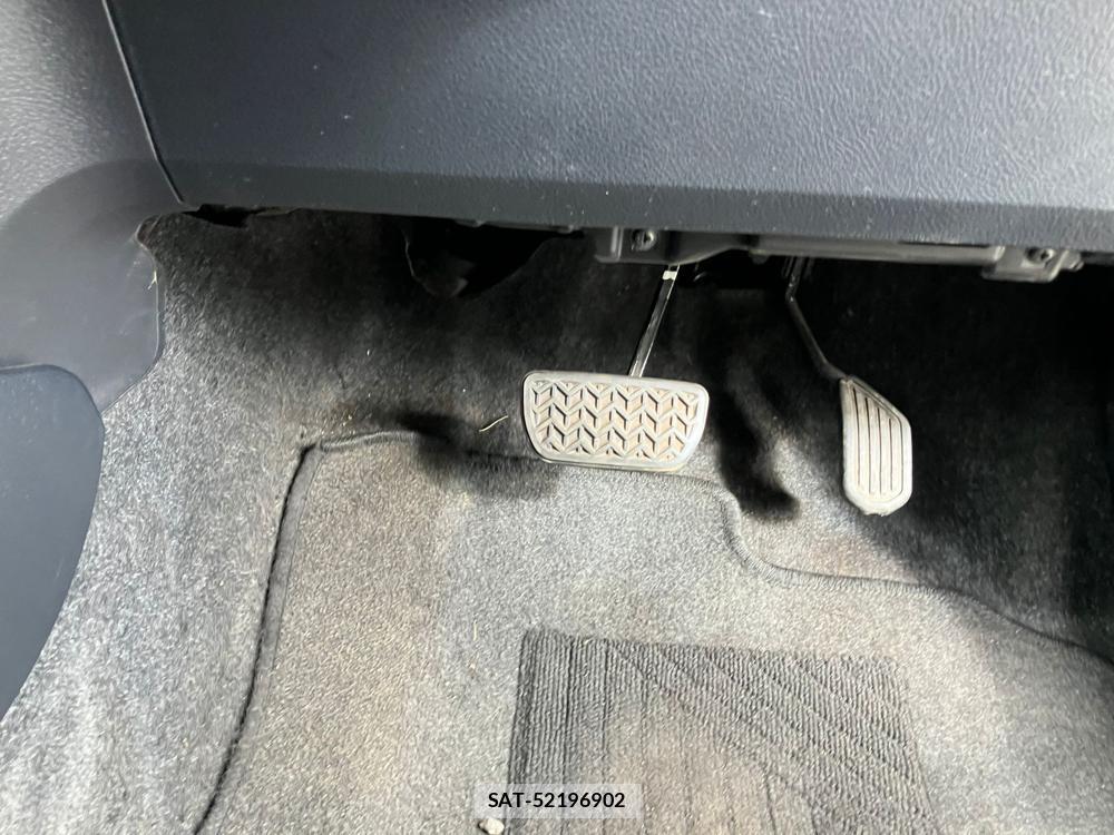 Toyota VITZ 2018 1243415-24
