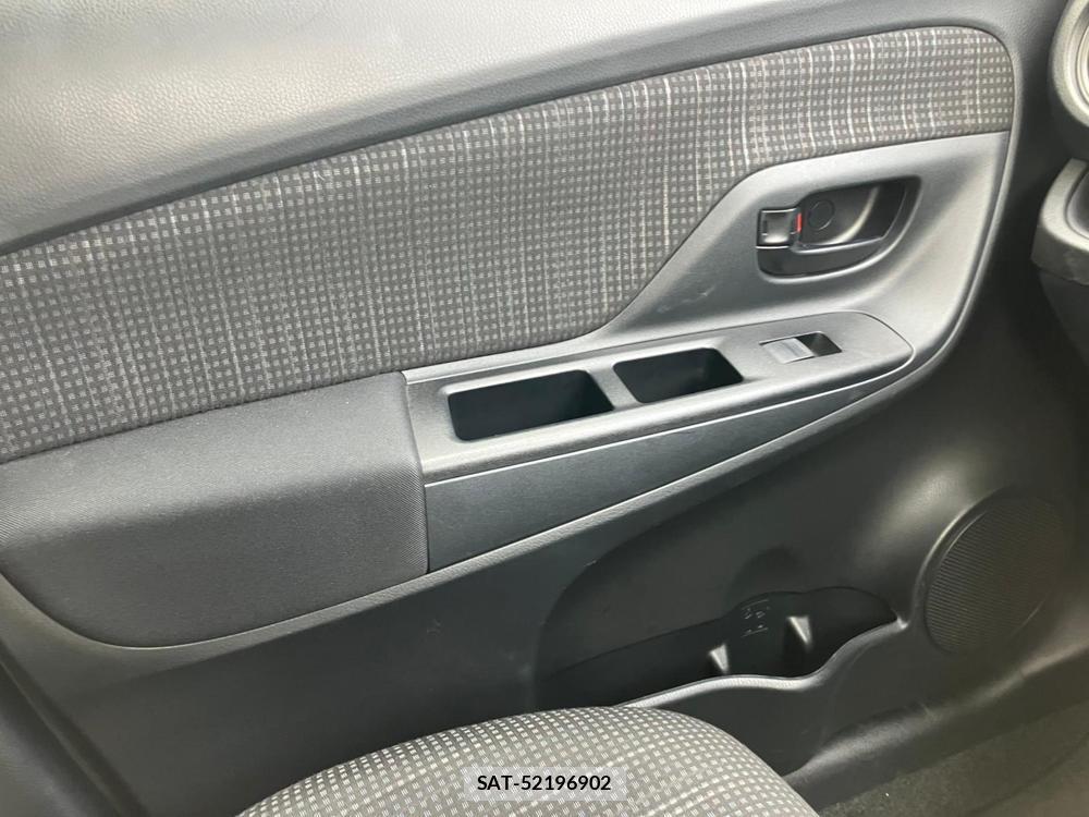 Toyota VITZ 2018 1243415-26
