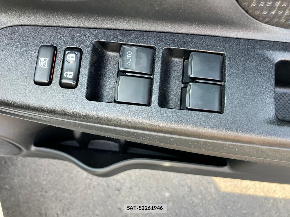 Toyota VITZ 2018 1218359-21